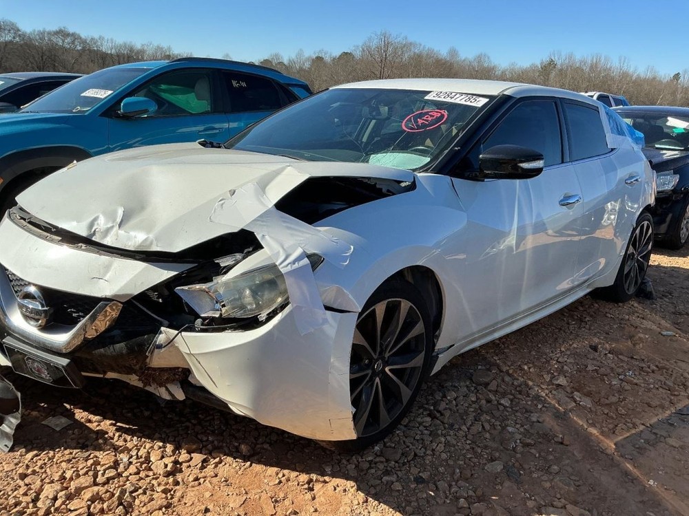 MAXIMA 2016 Glove Box 4929113