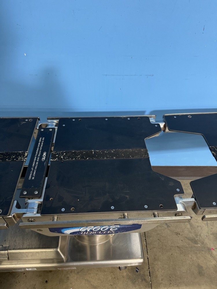 Skytron 6700B Surgical Operating Table