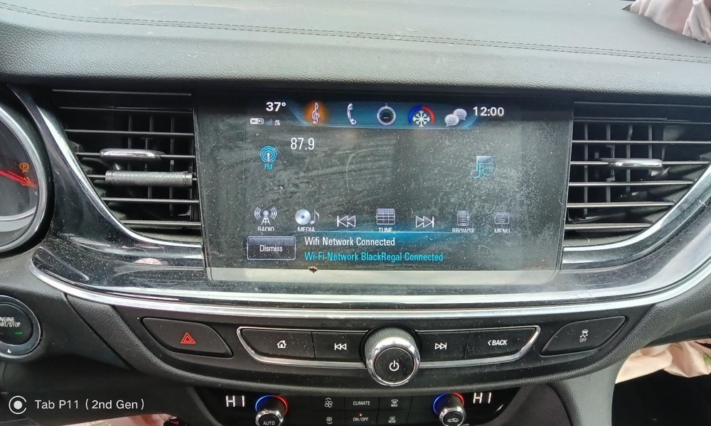 REGAL     2018 Info-GPS-TV Screen 803766