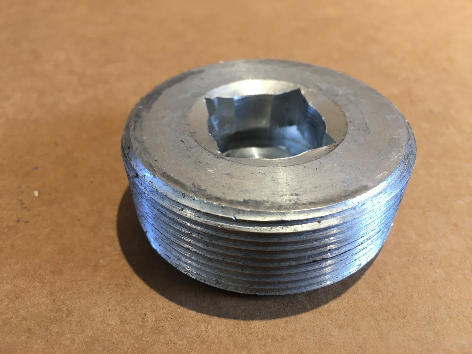 APPLETON PLG-200A 2" ALUMINUM RECESSED PLUG, THREADED, CONDUIT