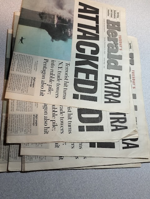 Everett Herald Newspaper EXTRA EDITION 9-11-2001, Twin Towers