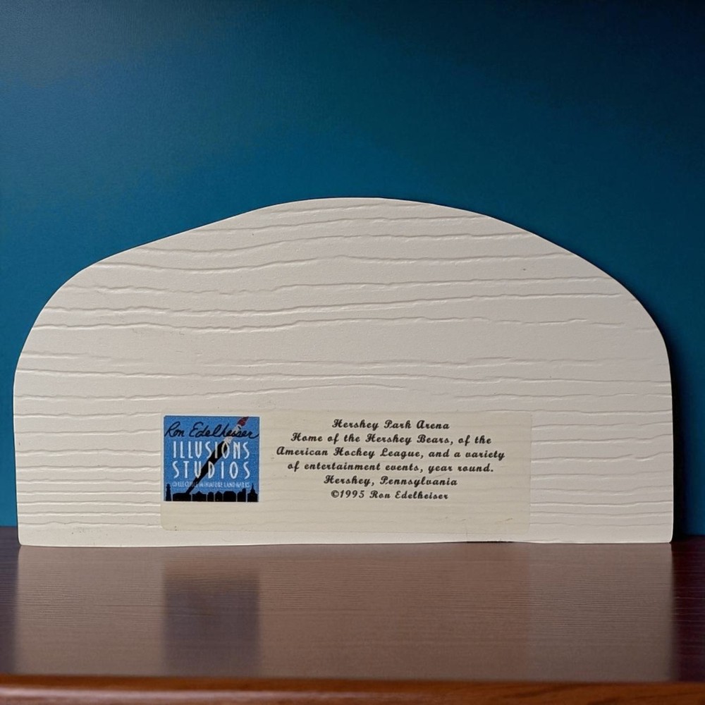 Hershey Park Arena Replica , Ron Edelheiser's Illusions Studios