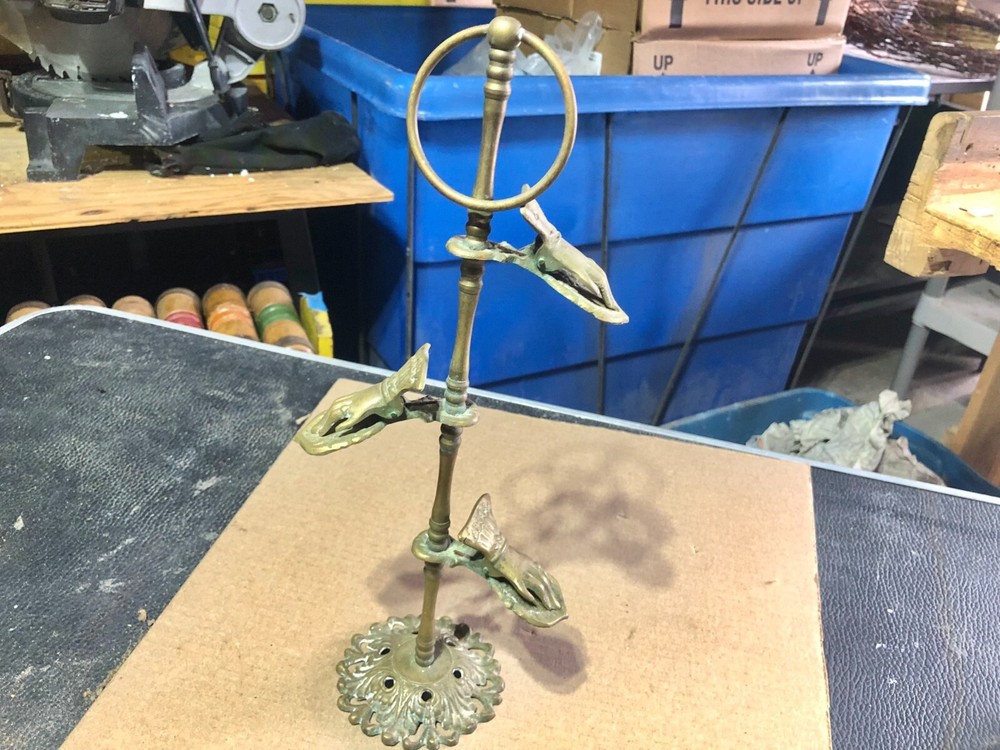 brass note holder