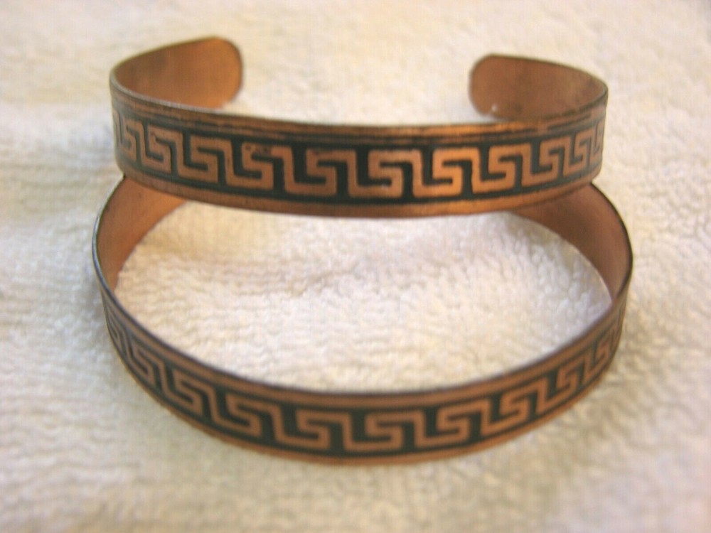 2 Copper bracelets adjustable solid copper sooth arthritis and inflammation c36
