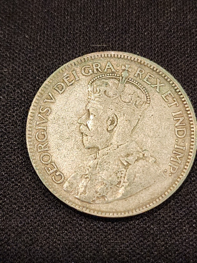 1932 Canada 25 Cents Silver Coin
