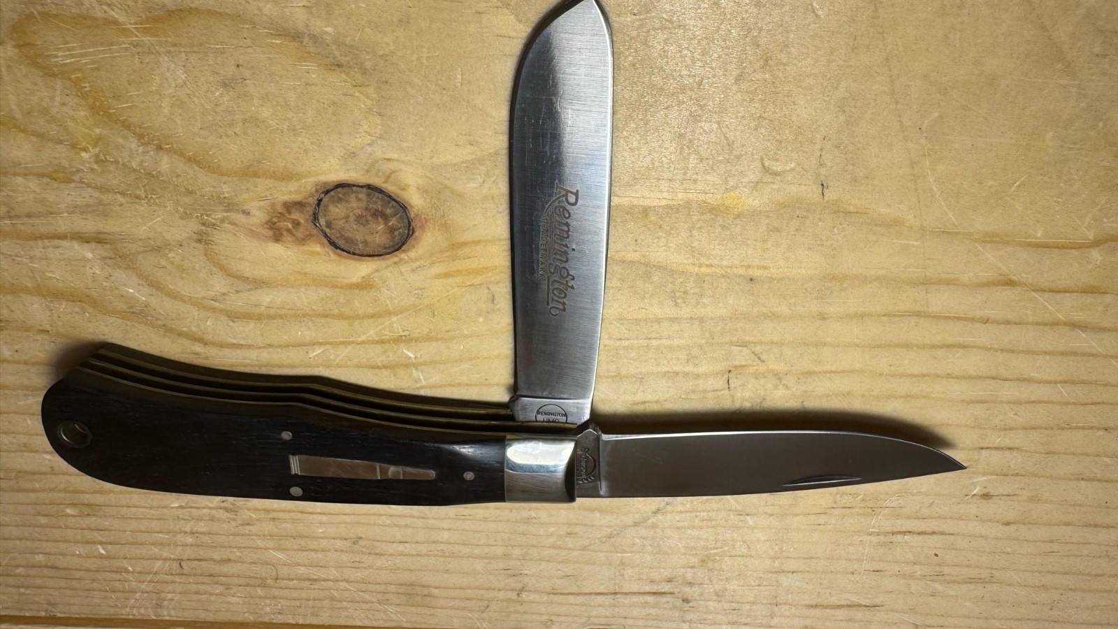 Lot of 4 Remington Bullet Knives 2012-30th 1992 2x1989