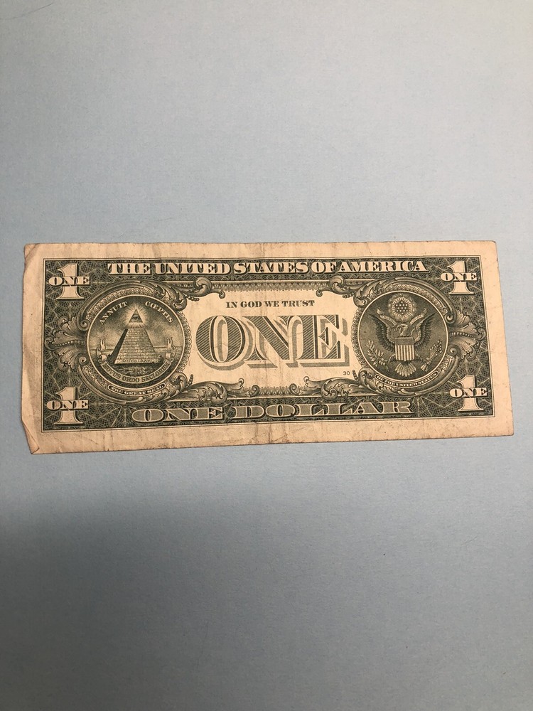 FANCY SERIAL NUMBER - 50000555 Binary - 2017 $1 CIRCULATED BILL