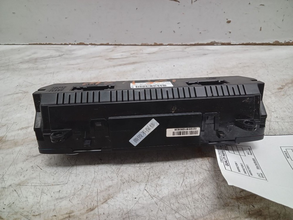 Used A/C Selector Switch fits: 2017 Ford Focus gasoline automatic temperature co