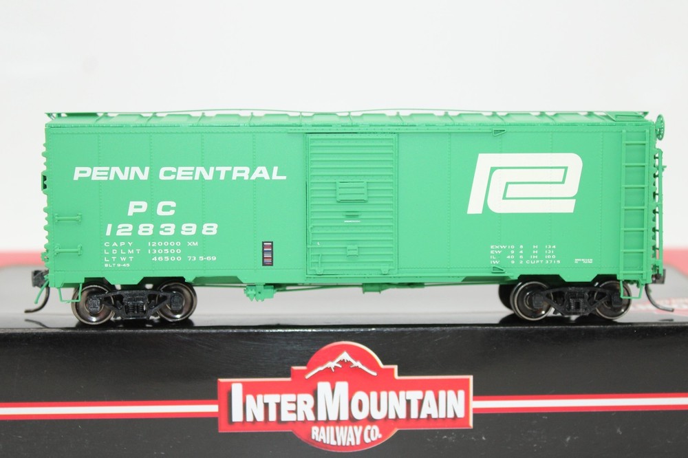 Intermountain HO Scale PC Penn Central Post War Box Car NOS