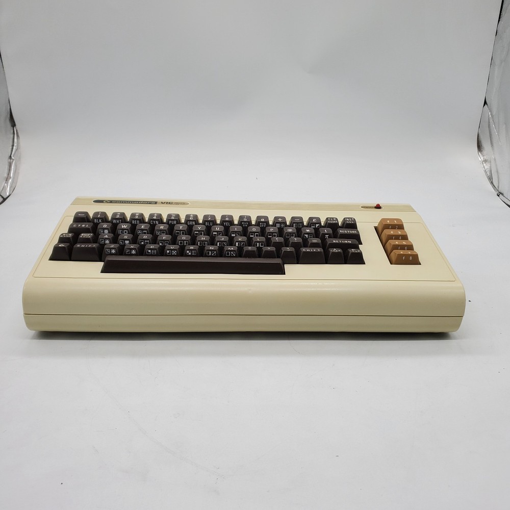 COMMODORE VIC-20 COMPUTER + VIC 1541 DISK DRIVE + JOYSTICK [CLEANED/TESTED 100%]