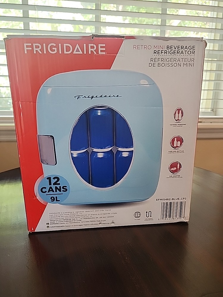 Fridgidaire Retro Mini Beverage Refrigerator 9 cans Teal Blue