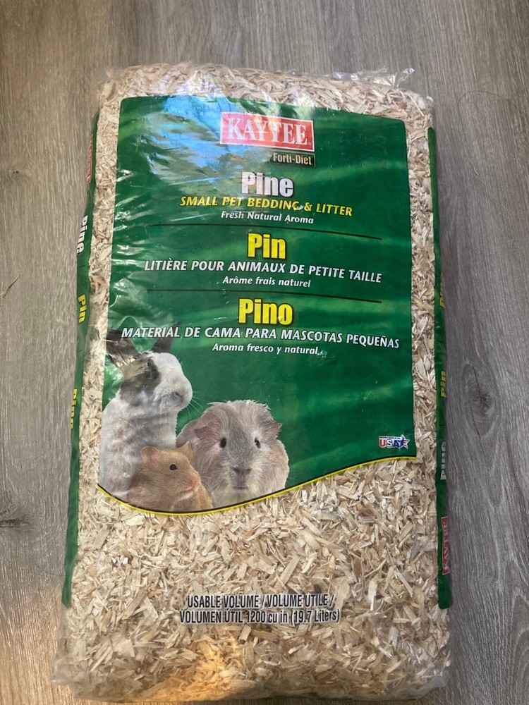 1200CUFT Pine Bedding, Kaytee Pet
