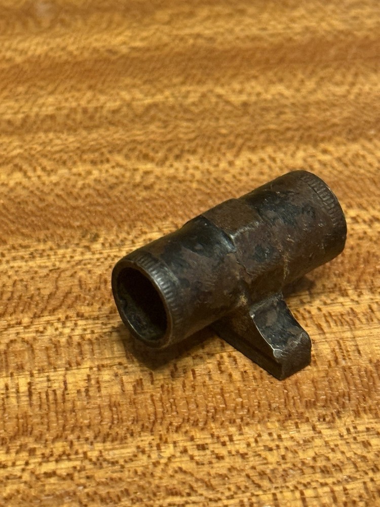 Unknown Antique Rifle Front Globe Sight