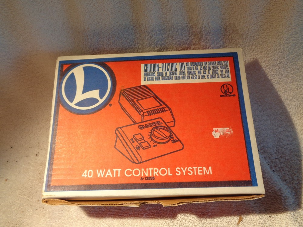 Mint & boxed Lionel 12885 40 Watt  transformer Control System