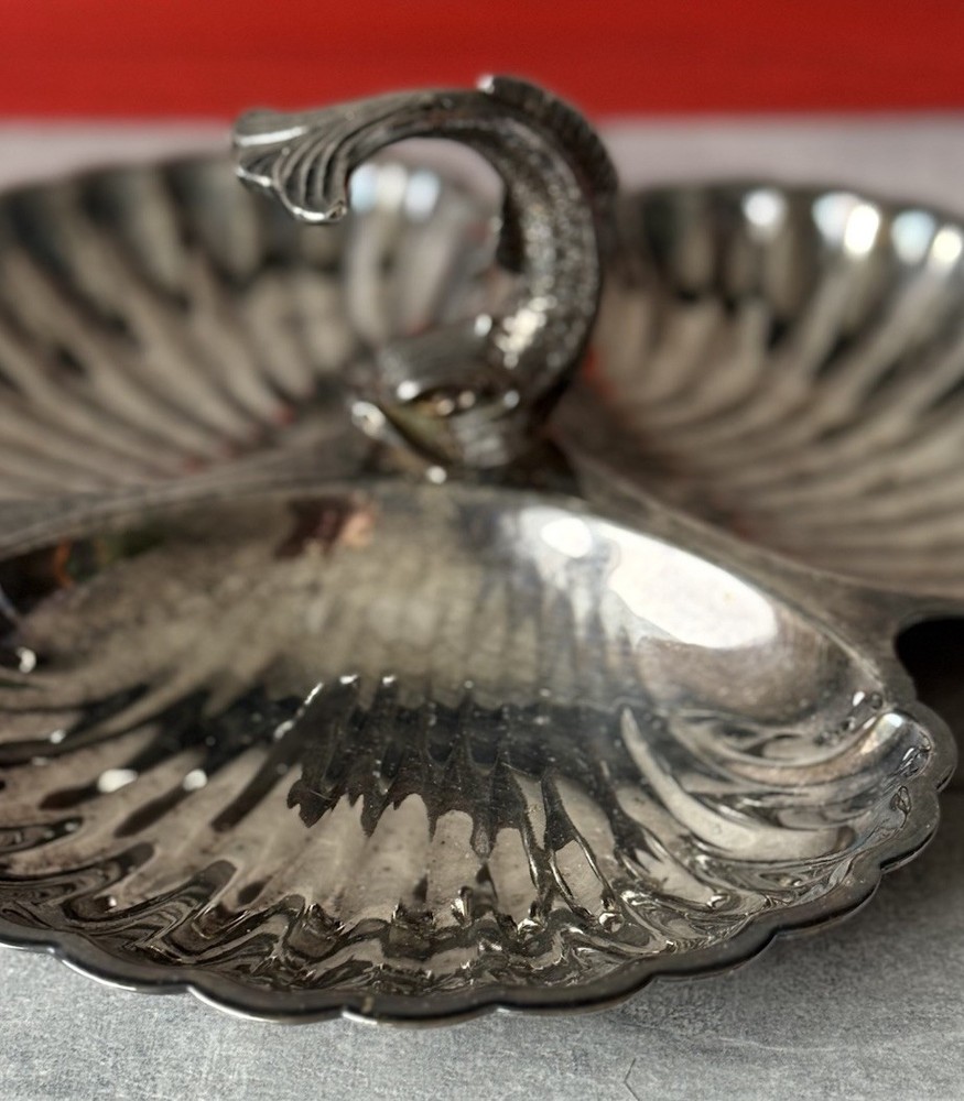 Silver Plated Three Scallop Shell Shaped Serving Dish Center Dolphin Handle