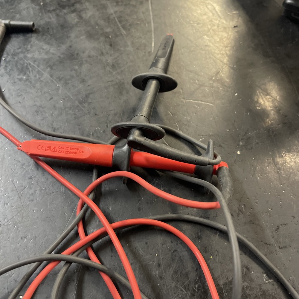 Authentic Fluke AC220 SureGrip™ Alligator Clips