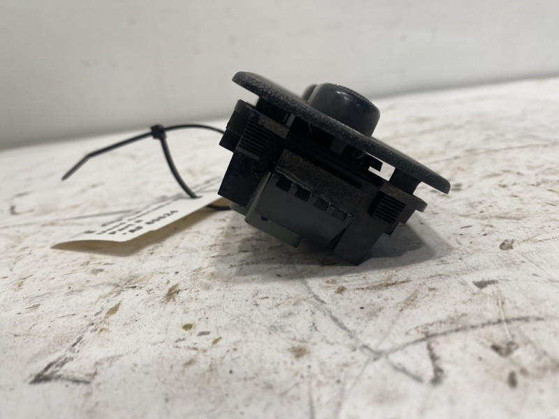 2016 Freightliner Cascadia Power Window Switch (745-10164)