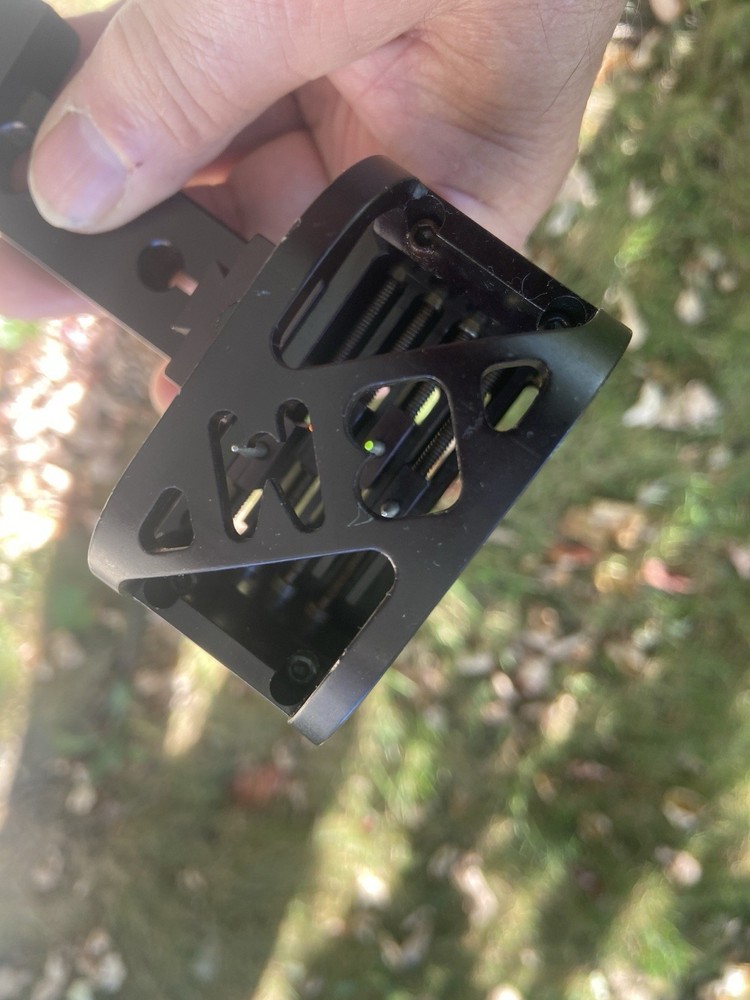 BLUE MOUNTAIN 4 PIN BOW SIGHT