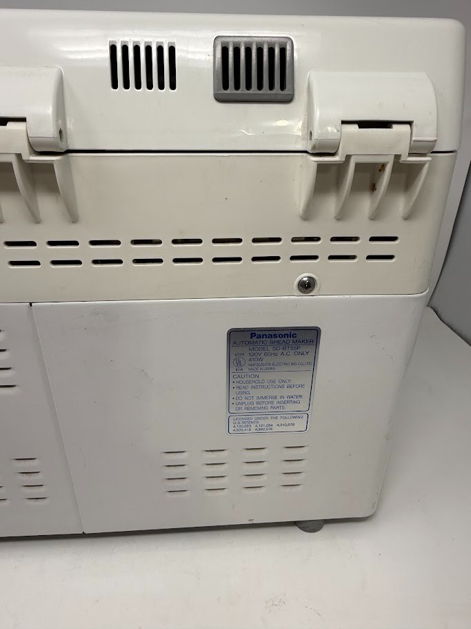 Panasonic Bread Bakery Automatic Maker Machine w/Yeast Dispenser SD-BT55P Tested