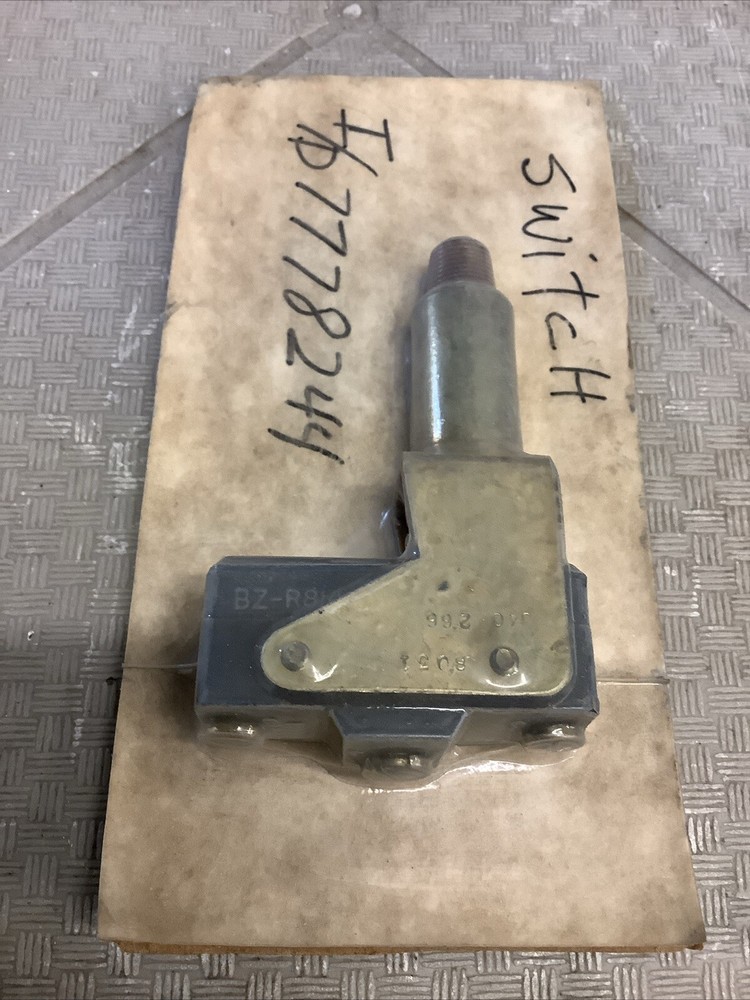 United Controls J40 266 Switch 7778244