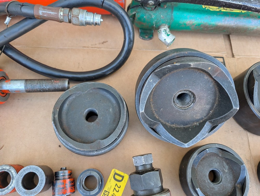 Greenlee 767 Knockout Set