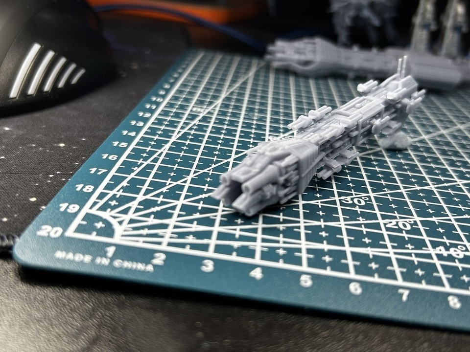 Babylon 5 Nova Class Dreadnought Miniature - 100mm Long