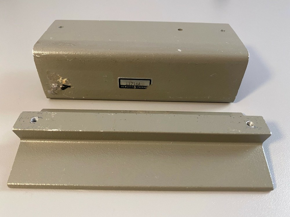HP/Agilent 11716A: Attenuator Interconnect Kit ( incomplete)