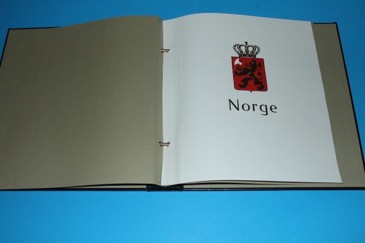 Norway DAVO binder and dustcase BlueLakeStamps Most Useful!