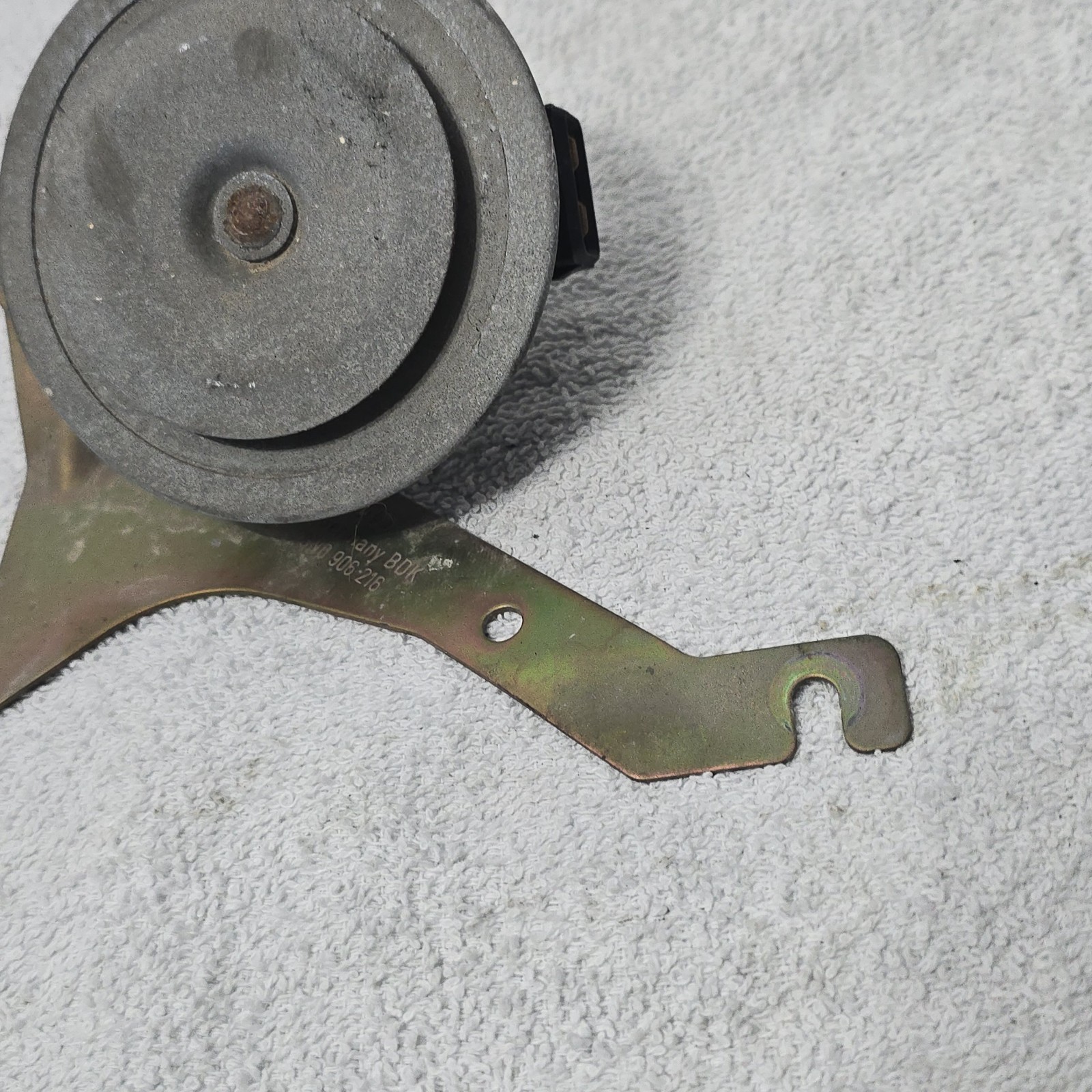 1999-2006 AUDI TT - Anti-Theft Alarm HORN Siren 191951113B W/ BRACKET OEM 99-06