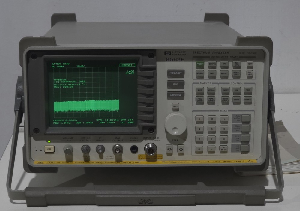 HP 8562E Spectrum Analyzer.