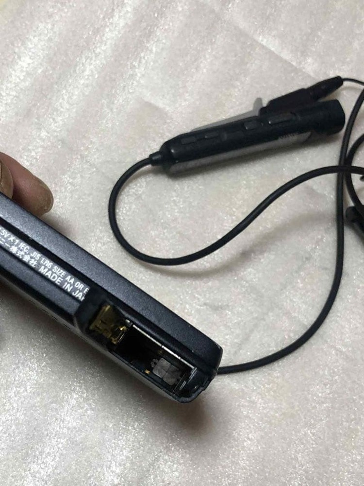 Sony MZ-E55 MD Walkman Minidisc