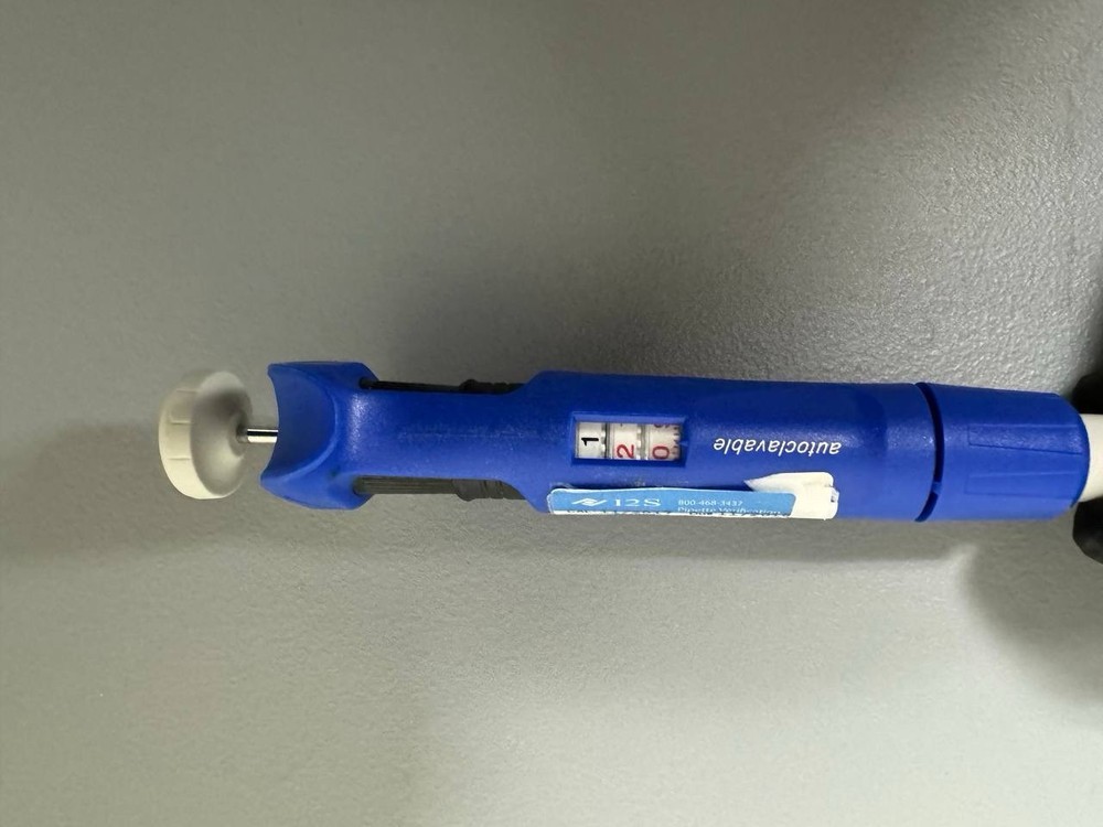 Set 3 BioExpress Genemate Pipette