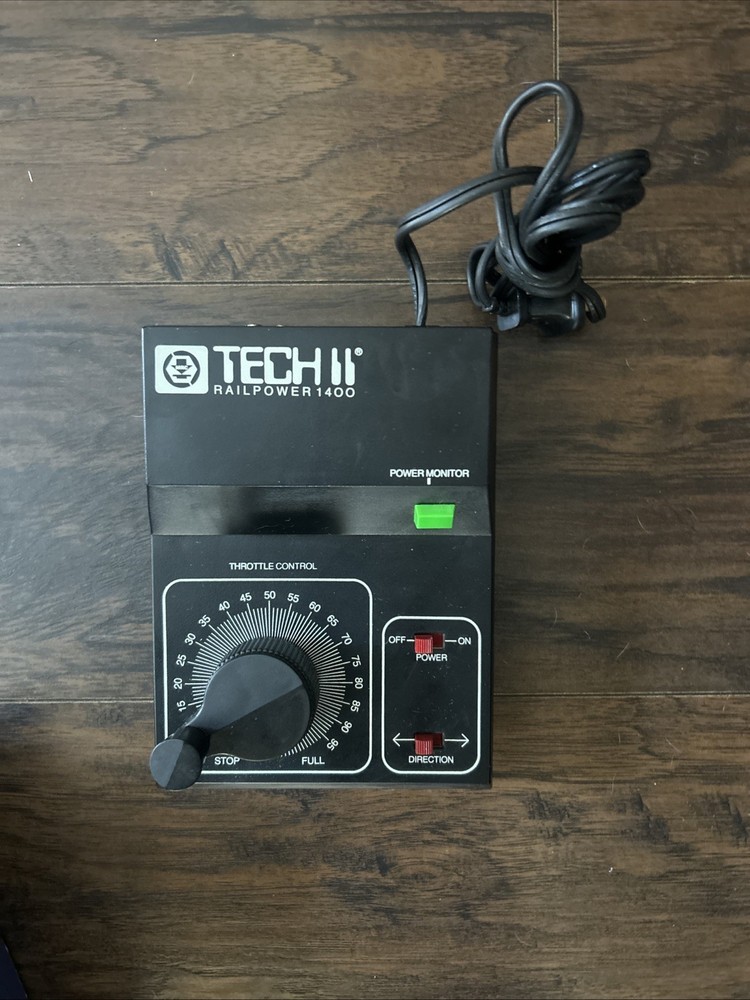 MRC Tech II Railpower 1400 Railroad Model Train Control Transformer with Box