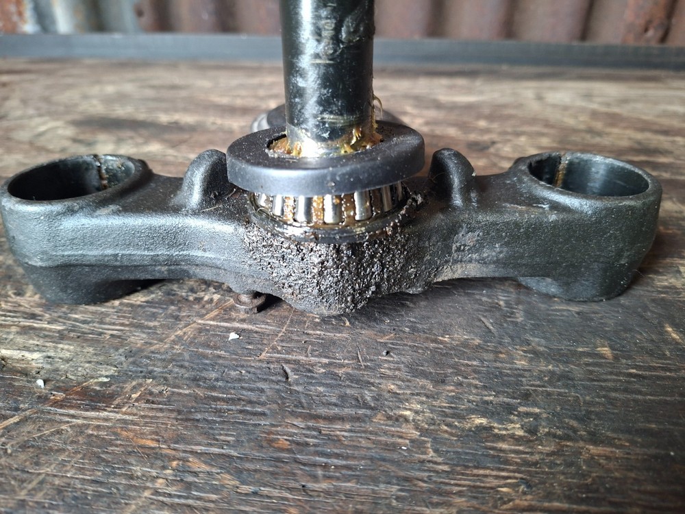1998 BMW F650 - Front Lower Fork Bracket Bottom Yoke