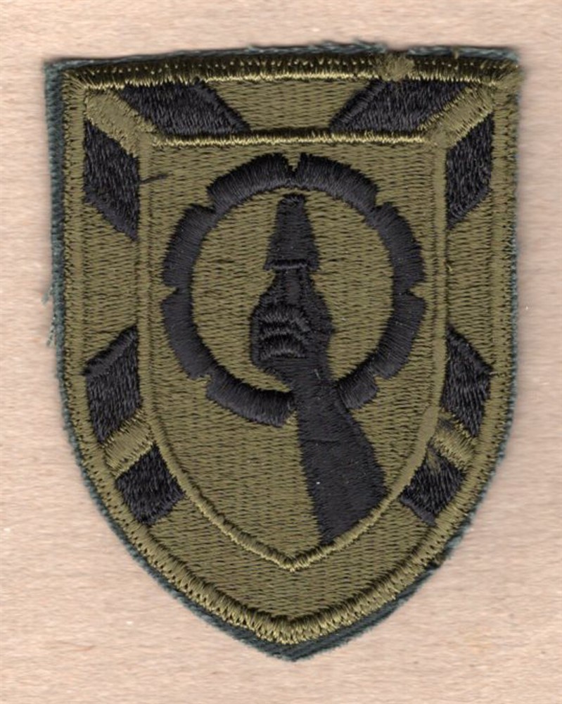 Army Patch: 121st Army Reserve Command - subdued, cut edge