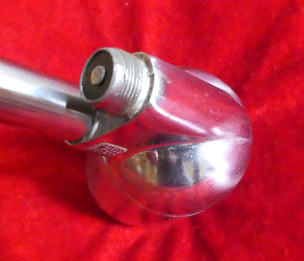 ElectroVoice 606 Dynamic Microphone Hi Z with 423A Base