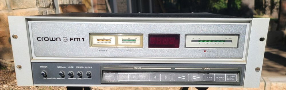 Crown FM1 Digital Tuner  Very Nice Condition!!