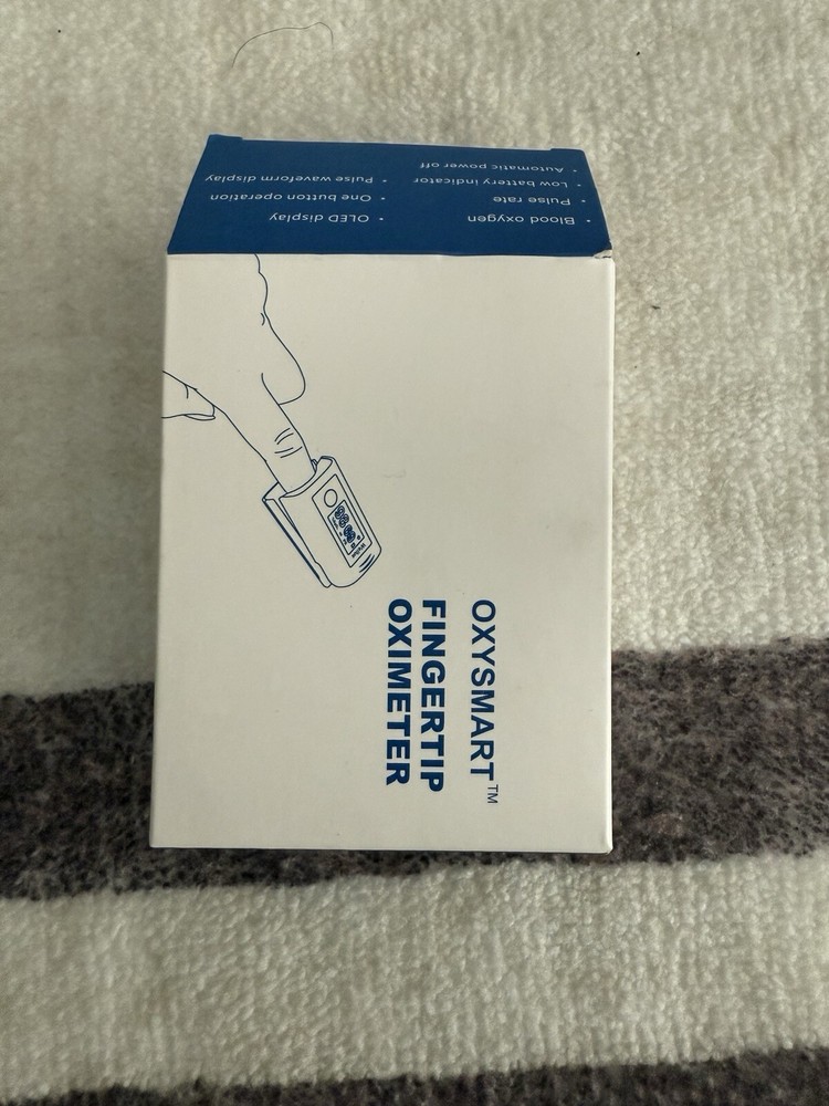 Fingertip Oximeter For Measuring Oxygen and Reading Pulse