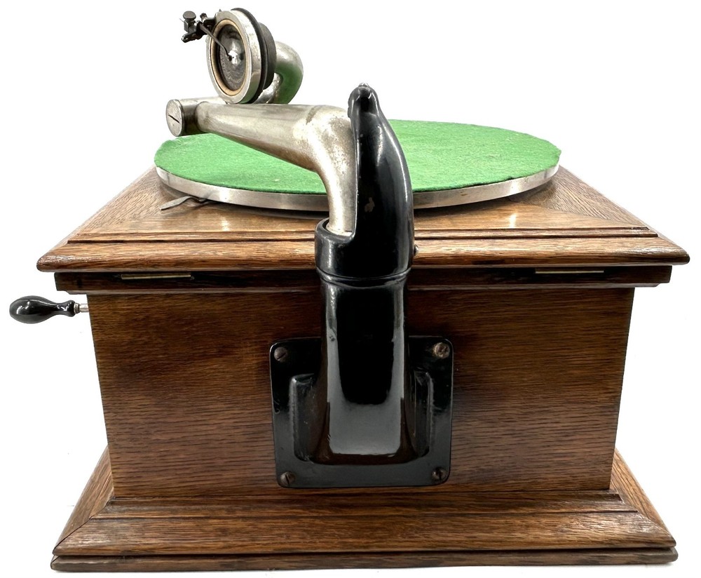 Antique Victor VV-VI Tabletop Phonograph NICE! - NEEDS SOME WORK