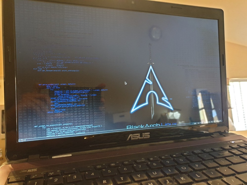 Linux BlackArch Full 2023.04 64-bit, Bootable Live and Install USB Flash Drive