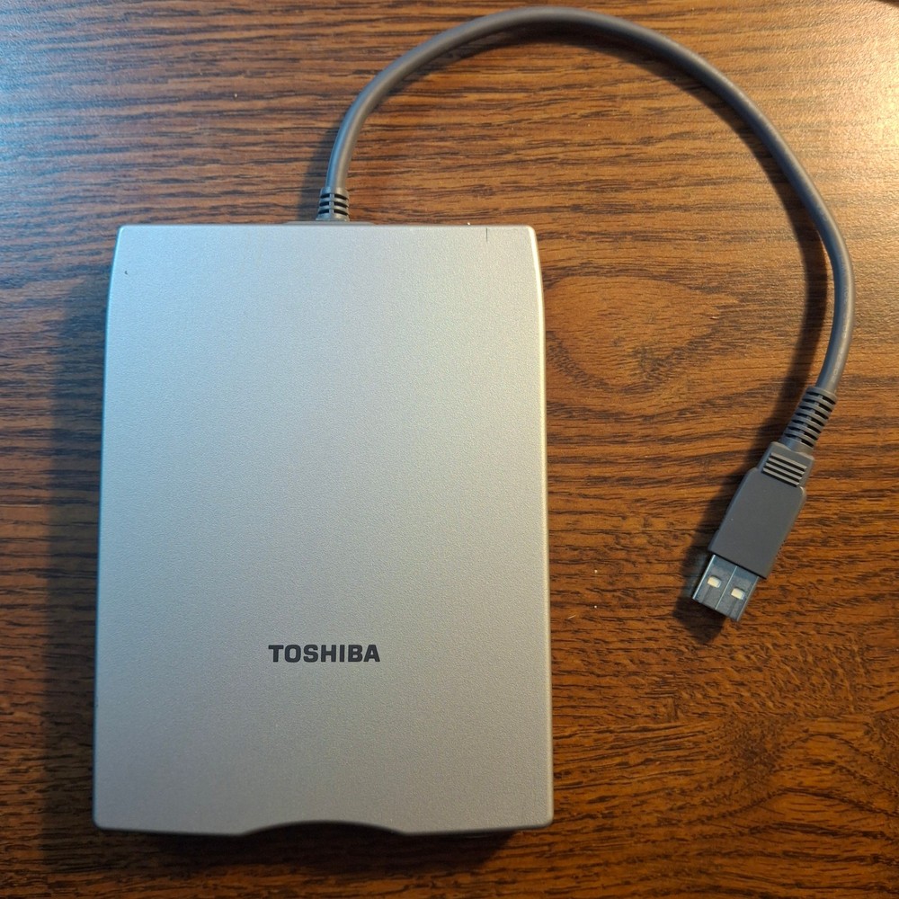 toshiba floppy disc reader