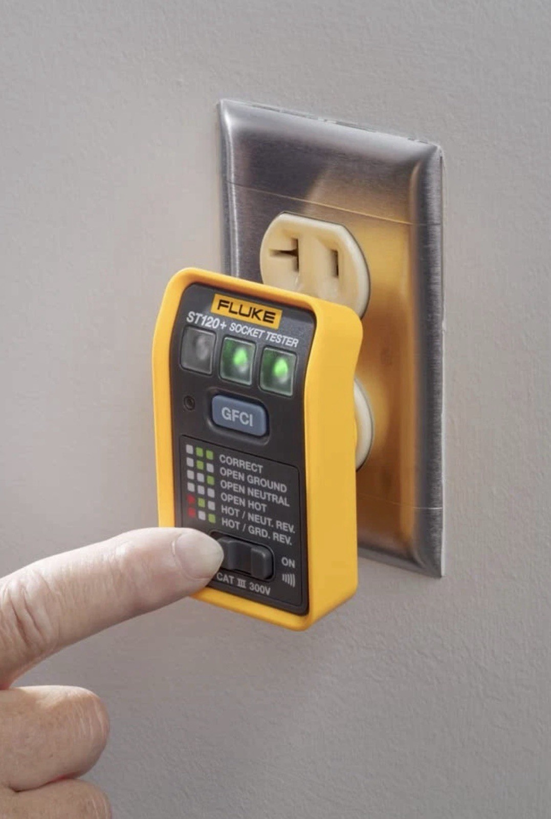 Fluke ST120+ GFCI Socket Tester with Audible Beeper - Open Box