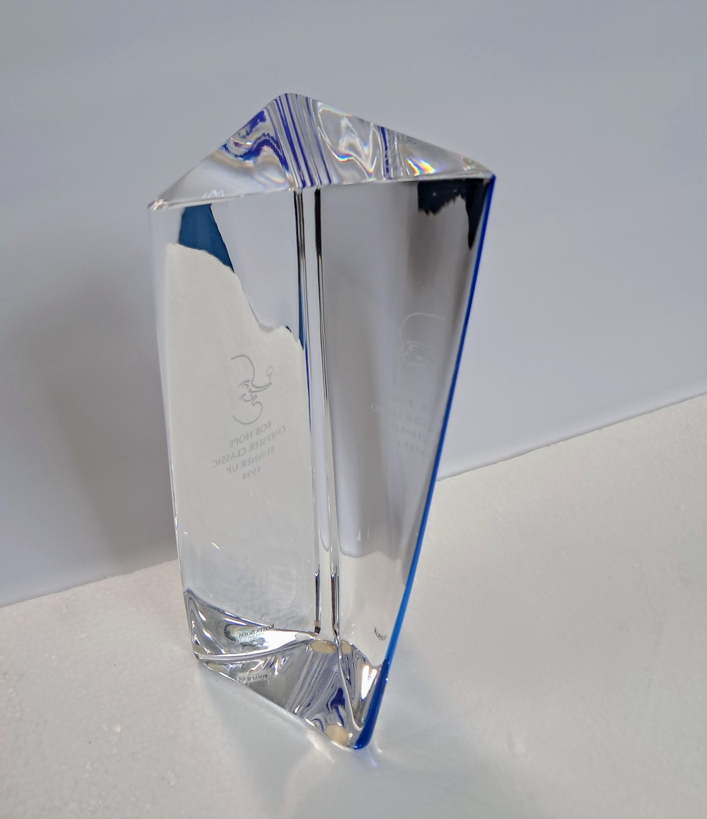 RARE 1994 Kosta Boda Striped 8" Glass Trophy Bob Hope Chrysler Classic Runner Up