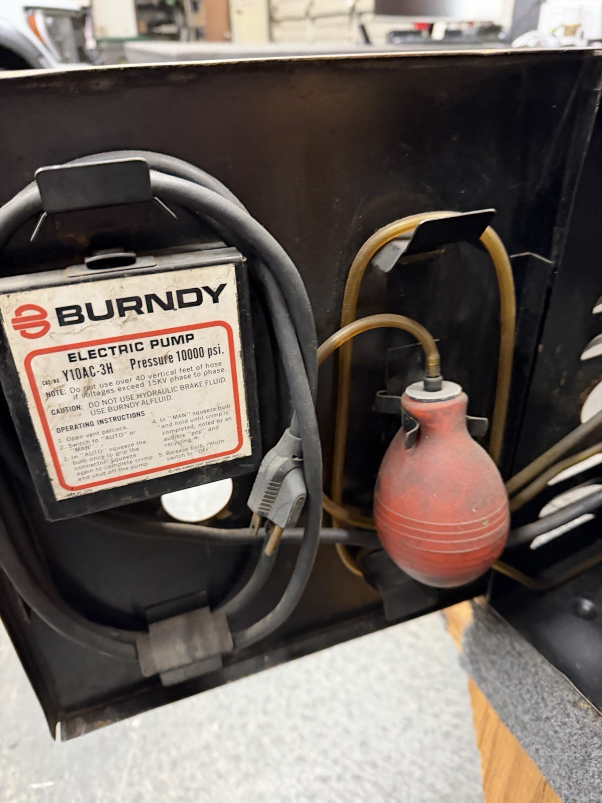 Burndy Y10AC-3H Electric Hydraulic Pump Pressure 10,000 PSI READ Below