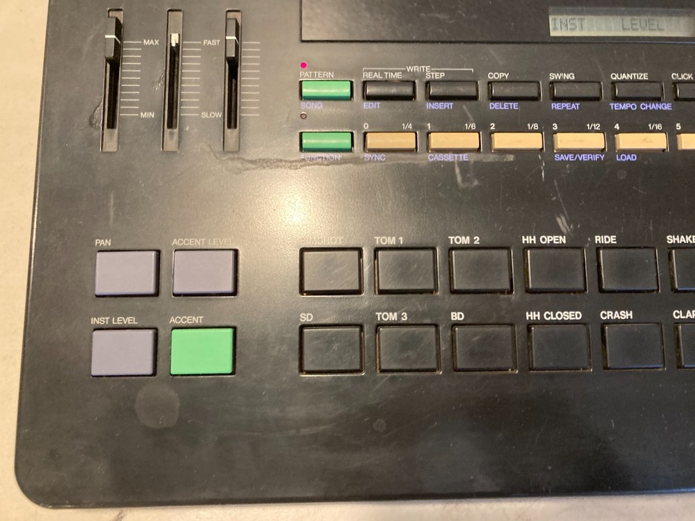 YAMAHA RX15 Digital Rhythm Programmer Drum Machine