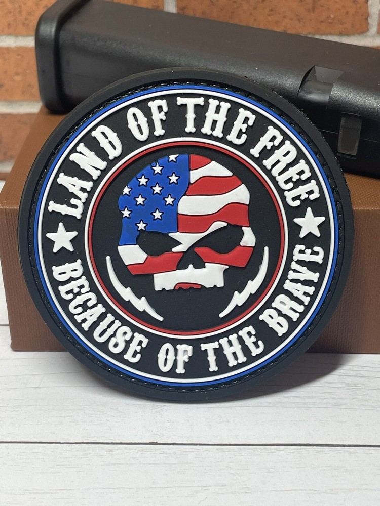 PVC Tactical Morale Patch - Punisher Skull Flag Patch - Hook Back Gun USA Patch