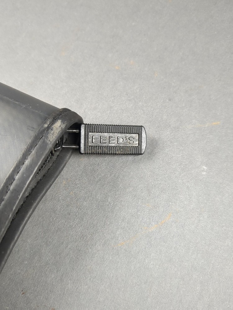 Microsoft Windows 2000 Eli Lilly Logo 12 CD Wallet Branded Tech Memorabilia