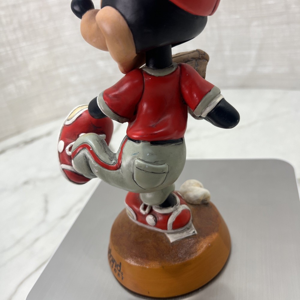MICKEY MOUSE Baseball Pitcher Bobblehead Disneyland Resort