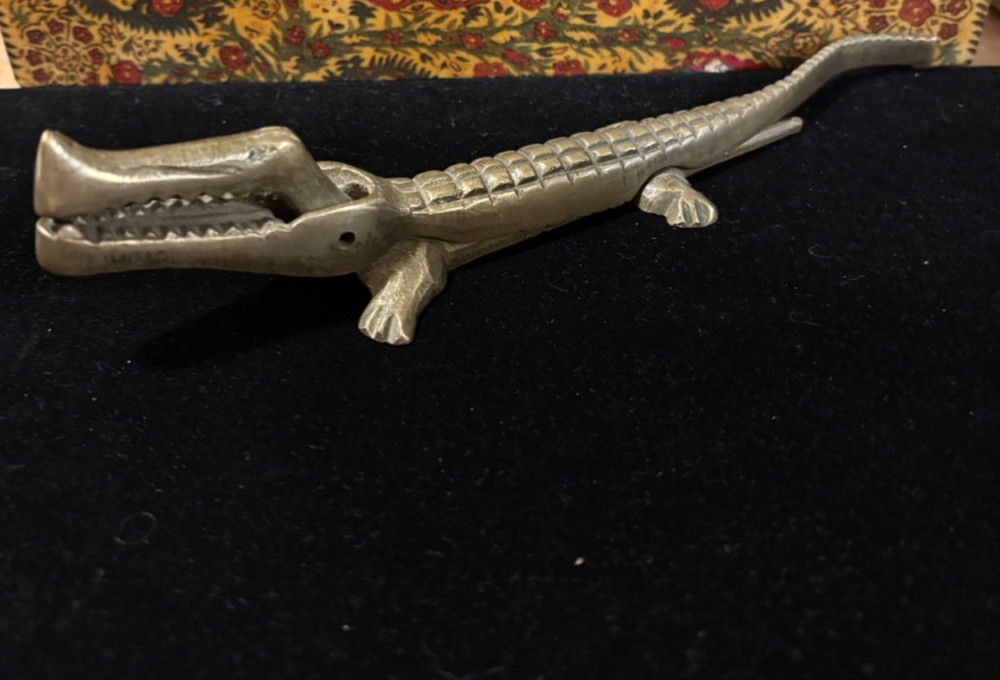 Vintage Solid Brass Alligator Crocodile Nut Cracker Metal 7 Inches Long