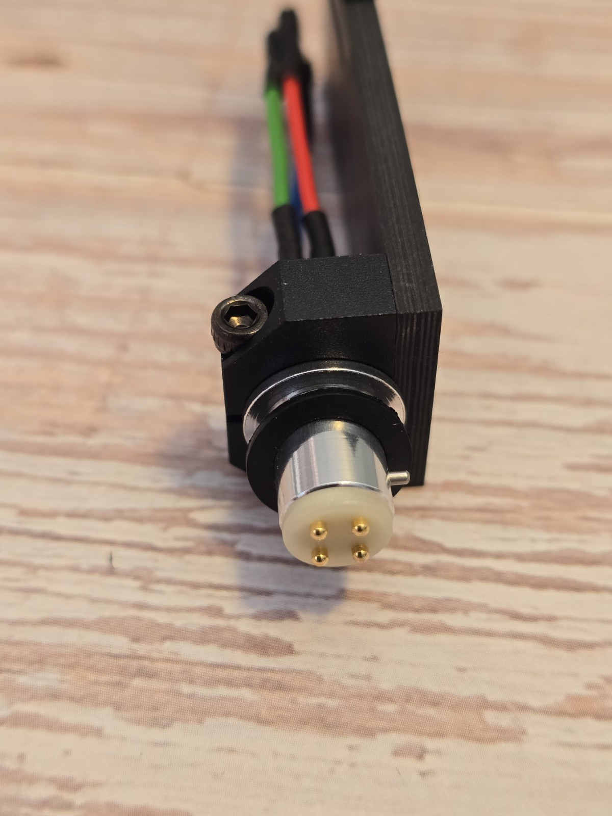 Carbon Fiber Headshell Azimuth Adjust 1 Lock Pin HSE23. Includes Hardware